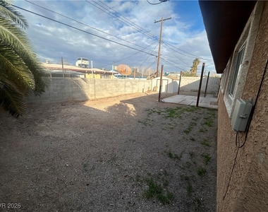 5900 Fawn Avenue - Photo Thumbnail 29