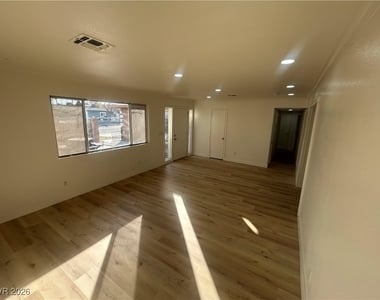5900 Fawn Avenue - Photo Thumbnail 4