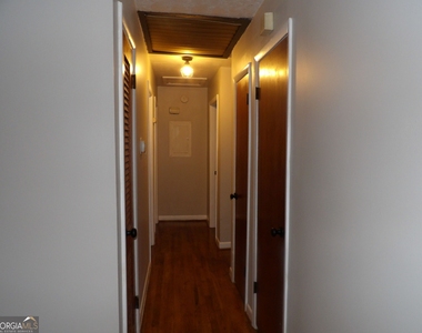 5261 Heather Lane - Photo Thumbnail 5