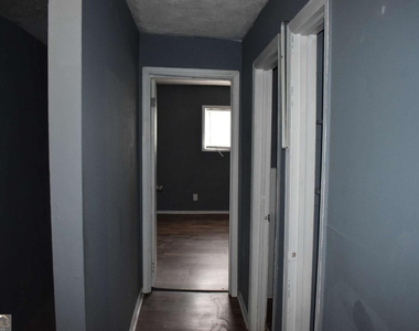 382 Cowan Street - Photo Thumbnail 8