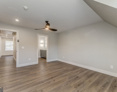 109 Chateau Drive - Photo Thumbnail 49