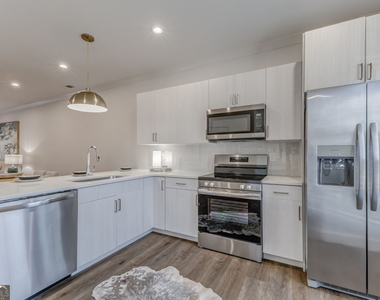 109 Chateau Drive - Photo Thumbnail 23