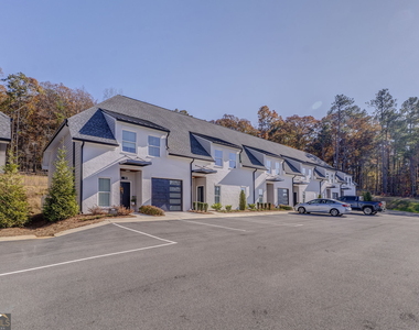 109 Chateau Drive - Photo Thumbnail 7