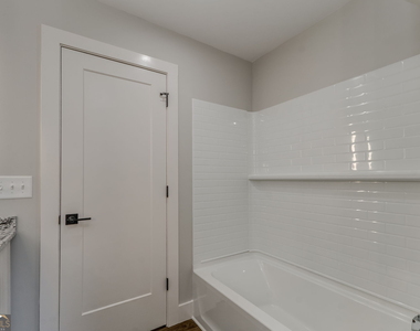 109 Chateau Drive - Photo Thumbnail 51
