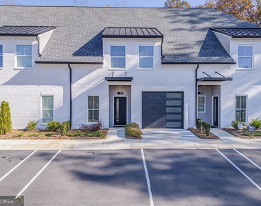 109 Chateau Drive - Photo Thumbnail 1