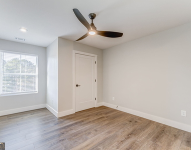 109 Chateau Drive - Photo Thumbnail 62