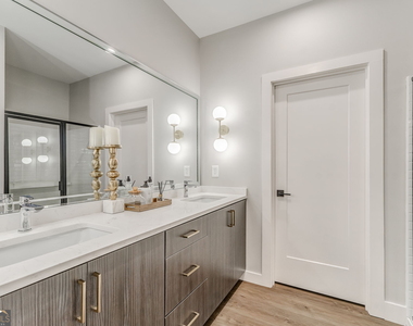 109 Chateau Drive - Photo Thumbnail 43