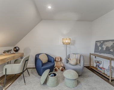 109 Chateau Drive - Photo Thumbnail 45