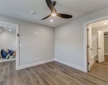 93 Chateau Drive - Photo Thumbnail 48