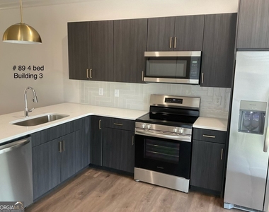 93 Chateau Drive - Photo Thumbnail 22
