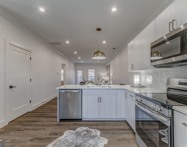 93 Chateau Drive - Photo Thumbnail 26