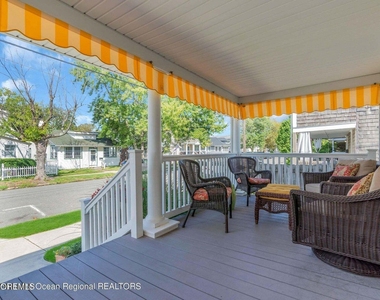 321 14th Avenue - Photo Thumbnail 2