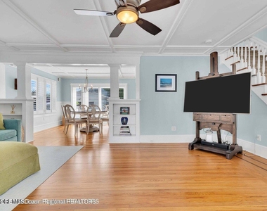 321 14th Avenue - Photo Thumbnail 8