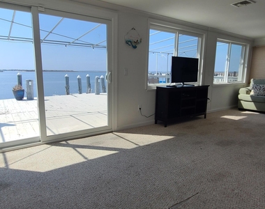 259 Joseph Street - Photo Thumbnail 16