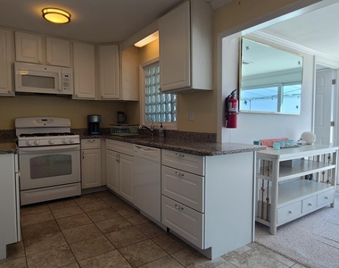 259 Joseph Street - Photo Thumbnail 22