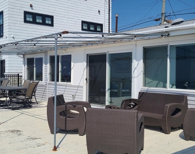 259 Joseph Street - Photo Thumbnail 5