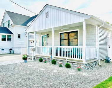 1813 Bradley Terrace - Photo Thumbnail 14