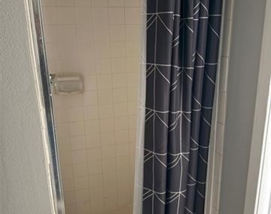 732 W Collins Street - Photo Thumbnail 14