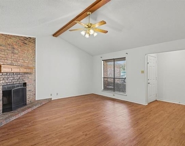 1507 Lindsey Lane - Photo Thumbnail 5