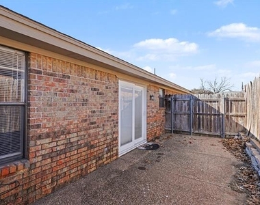 1507 Lindsey Lane - Photo Thumbnail 26