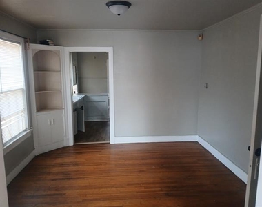 144 Merrick Street - Photo Thumbnail 3