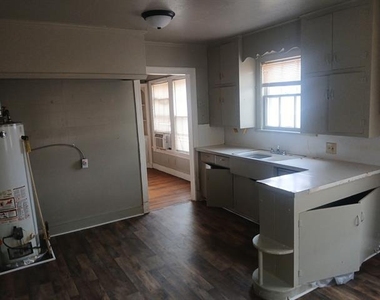 144 Merrick Street - Photo Thumbnail 4