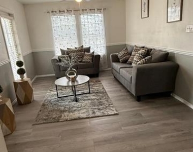 3150 Cliff Creek Crossing Drive - Photo Thumbnail 1