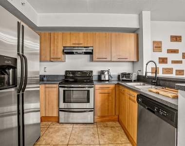 471 Ne 25th Street - Photo Thumbnail 15