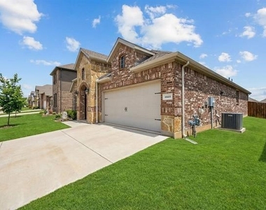 10601 Autumn Leaves Lane - Photo Thumbnail 2