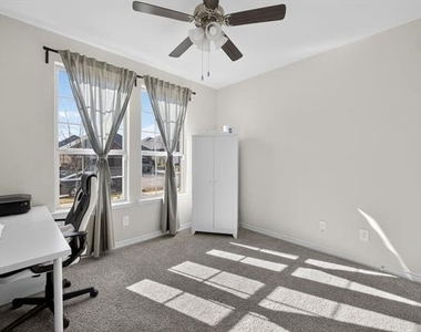 10601 Autumn Leaves Lane - Photo Thumbnail 7