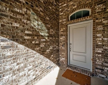 10601 Autumn Leaves Lane - Photo Thumbnail 3