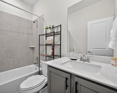 10601 Autumn Leaves Lane - Photo Thumbnail 8