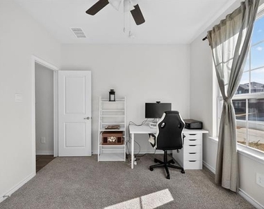 10601 Autumn Leaves Lane - Photo Thumbnail 6