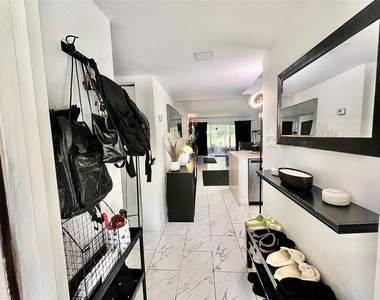 8301 Sands Point Boulevard - Photo Thumbnail 3