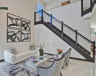 15501 Nw 88th Avenue - Photo Thumbnail 11