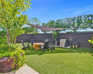 15501 Nw 88th Avenue - Photo Thumbnail 12
