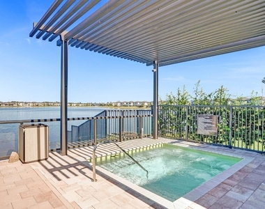 15501 Nw 88th Avenue - Photo Thumbnail 5