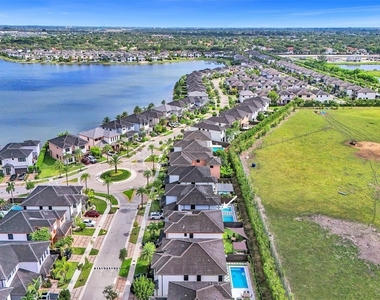 15501 Nw 88th Avenue - Photo Thumbnail 25