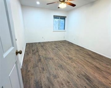 2803 Rio Branco Street - Photo Thumbnail 13