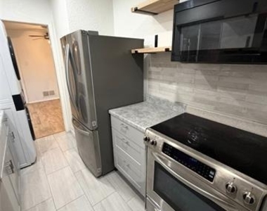 2803 Rio Branco Street - Photo Thumbnail 6