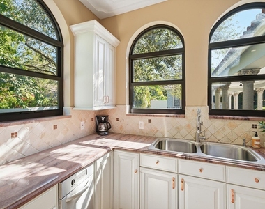 10270 Sw 58th Street - Photo Thumbnail 10