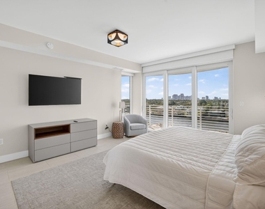 612 Bayshore Drive - Photo Thumbnail 17