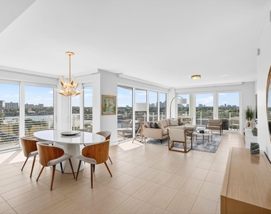 612 Bayshore Drive - Photo Thumbnail 2