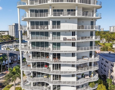 612 Bayshore Drive - Photo Thumbnail 1