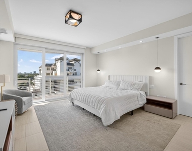 612 Bayshore Drive - Photo Thumbnail 16