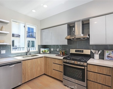 1 Spyglass Avenue - Photo Thumbnail 14