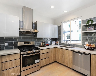 1 Spyglass Avenue - Photo Thumbnail 36