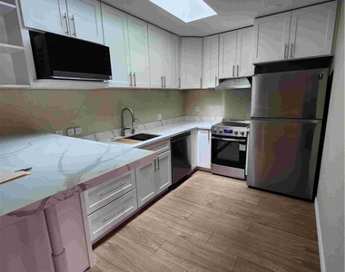 7127 Saranac - Photo Thumbnail 8