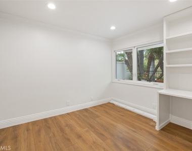 4013 Via Manzana - Photo Thumbnail 24