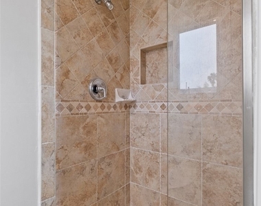 4013 Via Manzana - Photo Thumbnail 30